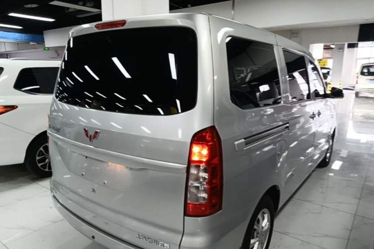 Used Wuling Hongguang V 2022 1.5L Enjoy Edition Electric-Powered LAR Rear Right 45 Deg