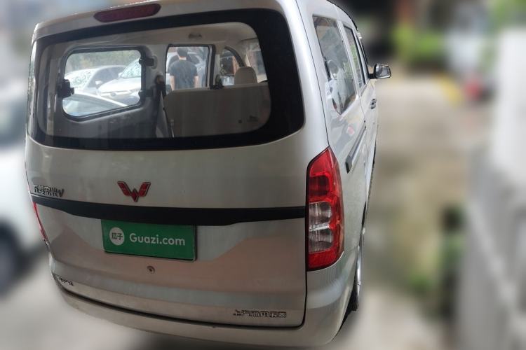 Used Wuling Hongguang V 2022 1.5L Jingqu Version Hydraulic Power Steering LAR Rear Right 45 Deg