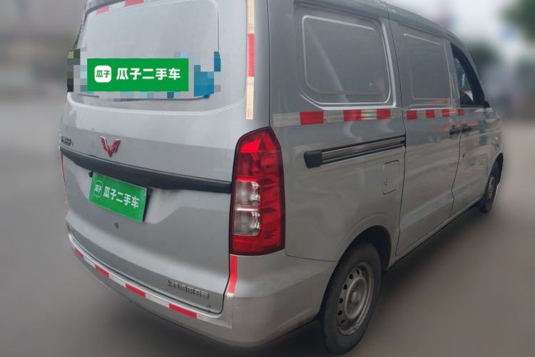 Used Wuling Hongguang V 2022 1.5L Jingqu Edition Enclosed-Window Vehicle with Electric Power Steering LAR Rear Right 45 Deg