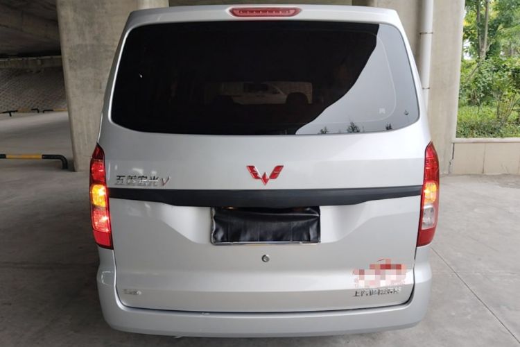 Used Wuling Hongguang V 2022 1.5L Jingqu Version Hydraulic Power Steering LAR Rear