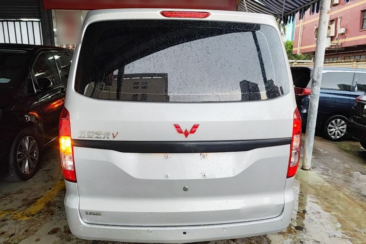Used Wuling Hongguang V 2022 1.5L Jingqu Version Hydraulic Power Steering LAR Rear