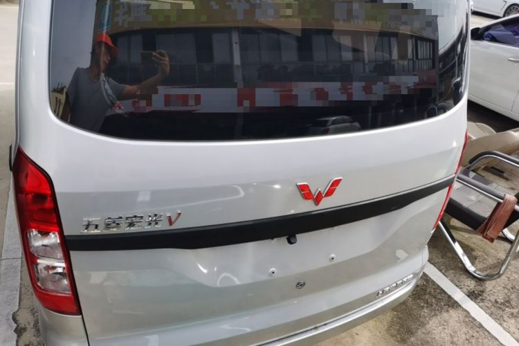 Used Wuling Hongguang V 2022 1.5L Jingqu Version Hydraulic Power Steering LAR Rear