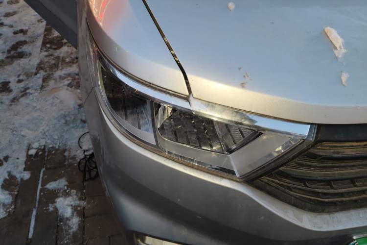 Used Wuling Hongguang V 2022 1.5L Jingqu Version Hydraulic Power Steering LAR Right Front Headlight