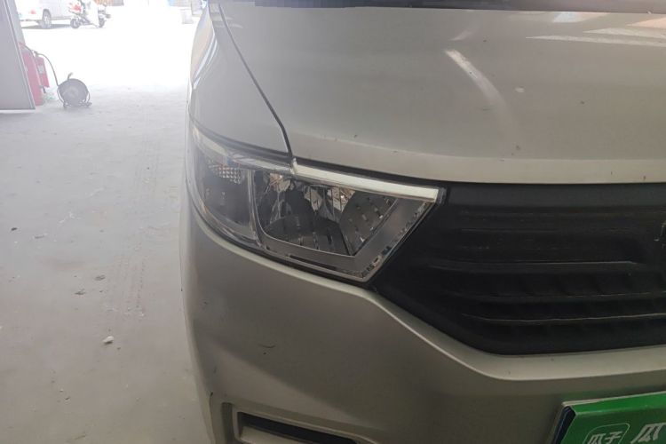 Used Wuling Hongguang V 2022 1.5L Jingqu Version Hydraulic Power Steering LAR Right Front Headlight