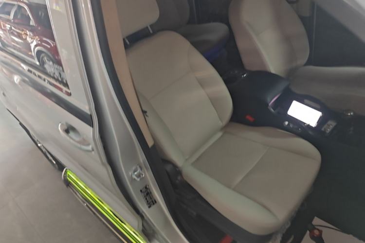 Used Wuling Hongguang V 2022 1.5L Enjoy Edition Hydraulic Power Steering LAR Right Front Seat