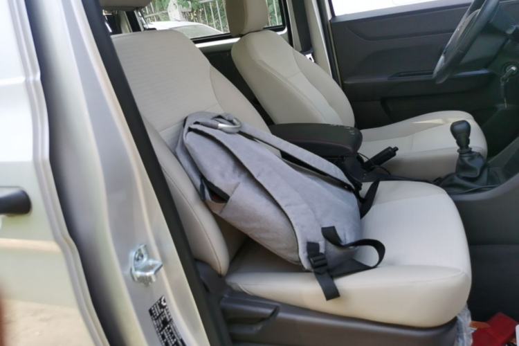 Used Wuling Hongguang V 2022 1.5L Jingqu Version Hydraulic Power Steering LAR Right Front Seat