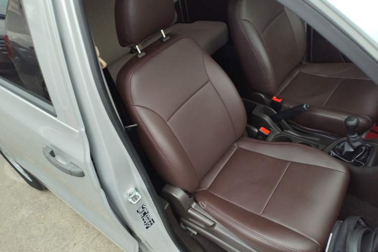 Used Wuling Hongguang V 2022 1.5L Jingqu Edition Electric-Assist LAR Right Front Seat