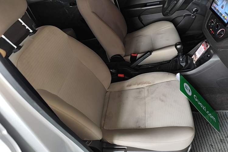 Used Wuling Hongguang V 2022 1.5L Jingqu Version Hydraulic Power Steering LAR Right Front Seat