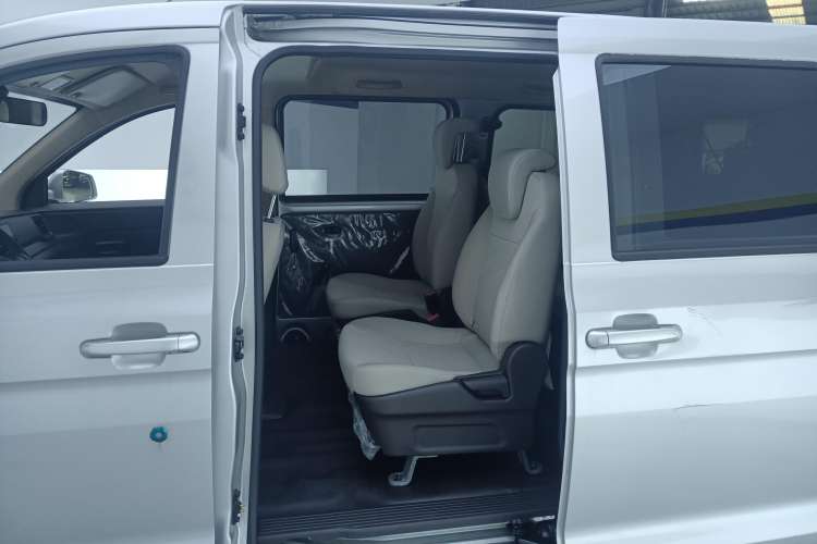 Used Wuling Hongguang V 2022 1.5L Enjoy Edition Electric-Powered LAR Right Rear Seat