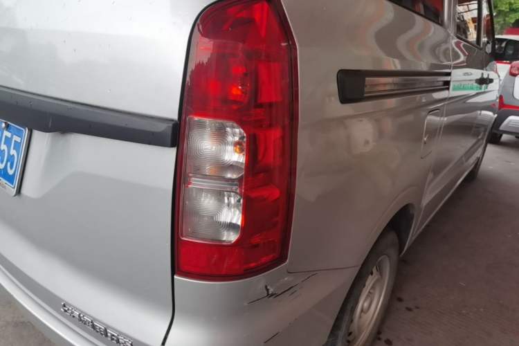 Used Wuling Hongguang V 2022 1.5L Jingqu Version Hydraulic Power Steering LAR Right Rear Taillight