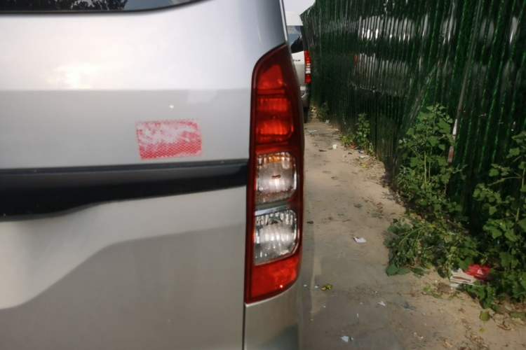 Used Wuling Hongguang V 2022 1.5L Jingqu Version Hydraulic Power Steering LAR Right Rear Taillight