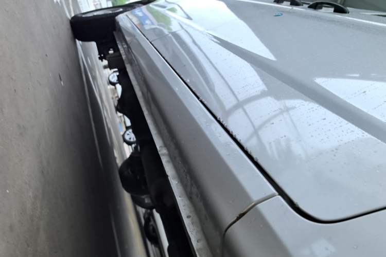 Used Wuling Hongguang V 2022 1.5L Jingqu Edition Electric-Assist LAR Right Side Sill
