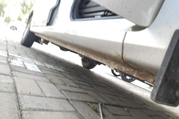 Used Wuling Hongguang V 2022 1.5L Jingqu Version Hydraulic Power Steering LAR Right Side Sill