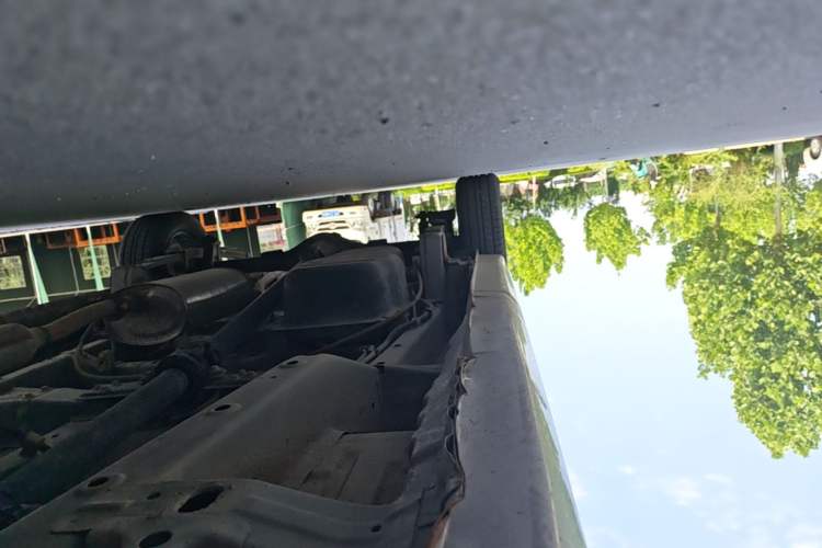Used Wuling Hongguang V 2022 1.5L Jingqu Edition Enclosed-Window Vehicle with Electric Power Steering LAR Right Side Sill