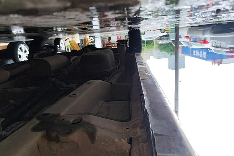 Used Wuling Hongguang V 2022 1.5L Jingqu Version Hydraulic Power Steering LAR Right Side Sill
