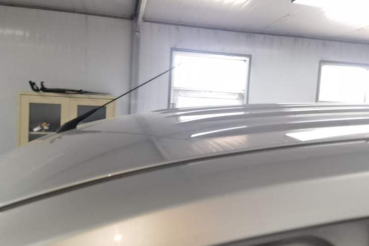 Used Wuling Hongguang V 2022 1.5L Jingqu Edition Enclosed-Window Vehicle with Hydraulic Power Steering LAR Roof
