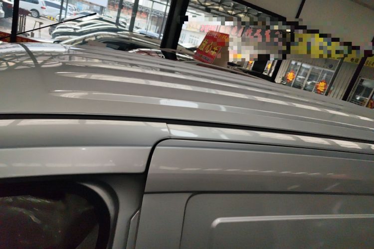 Used Wuling Hongguang V 2022 1.5L Jingqu Edition Enclosed-Window Vehicle with Hydraulic Power Steering LAR Roof