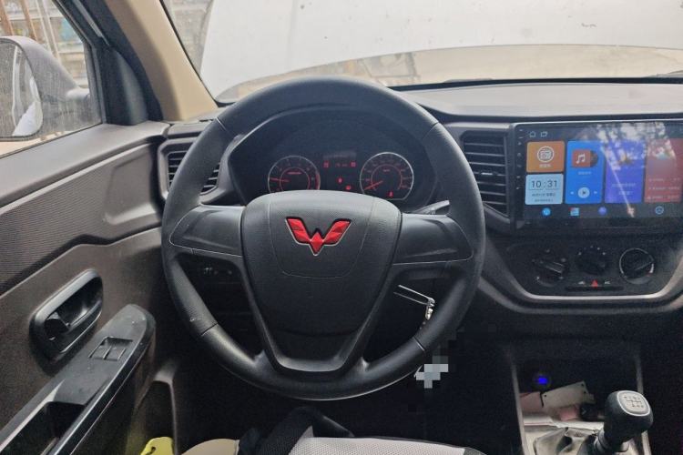 Used Wuling Hongguang V 2022 1.5L Jingqu Edition Electric-Assist LAR Steering Wheel