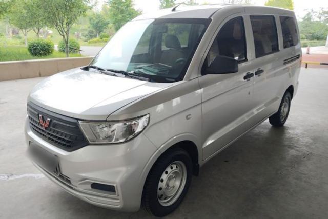 Used Wuling Hongguang V 2022 1.5L Jingqu Version Hydraulic Power Steering LAR