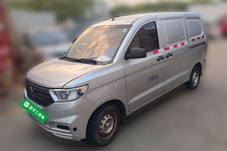 Używany Wuling Hongguang V 2022 1.5L Jingqu Edition Enclosed-Window Vehicle with Hydraulic Power Steering LAR Guazi used car, China used car export, Used car for sale, Used cars, Cheapest cars for sale