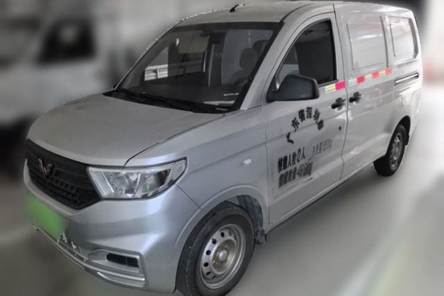 Used Wuling Hongguang V 2022 1.5L Jingqu Edition Enclosed-Window Vehicle with Hydraulic Power Steering LAR
