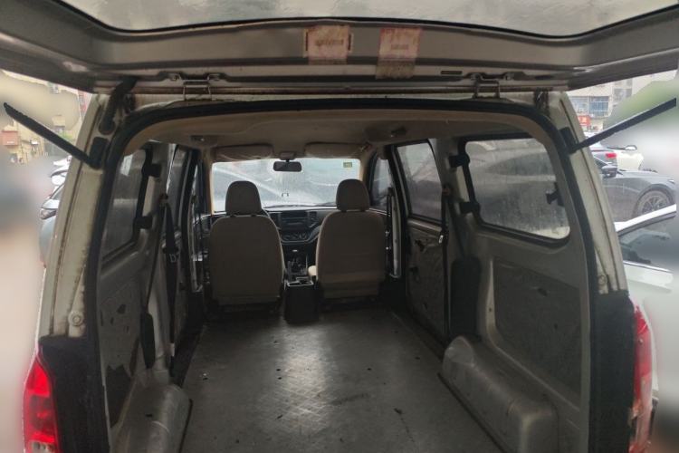 Used Wuling Hongguang V 2022 1.5L Jingqu Version Hydraulic Power Steering LAR Trunk