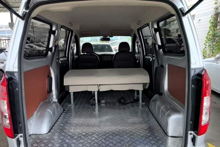Used Wuling Hongguang V 2022 1.5L Jingqu Edition Electric-Assist LAR Trunk