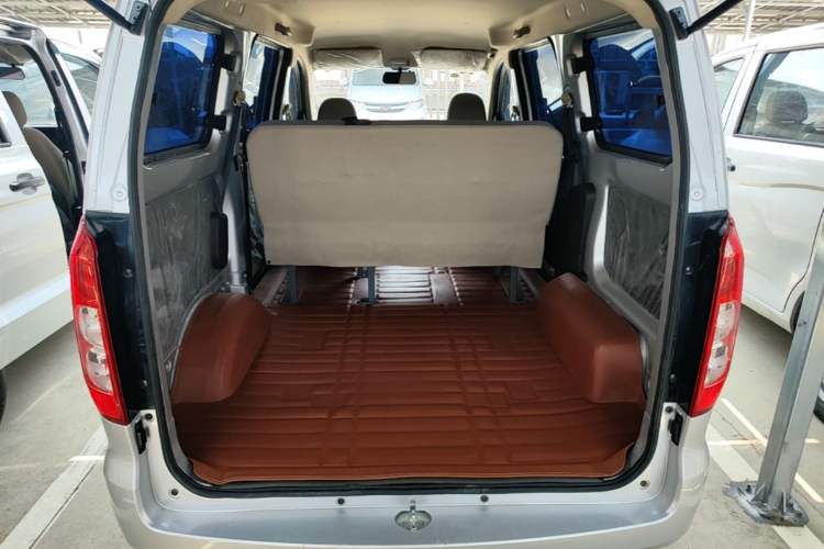 Used Wuling Hongguang V 2022 1.5L Jingqu Edition Electric-Assist LAR Trunk