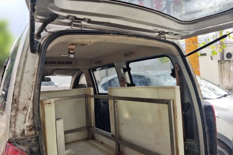 Used Wuling Hongguang V 2022 1.5L Enjoy Edition Hydraulic Power Steering LAR Trunk