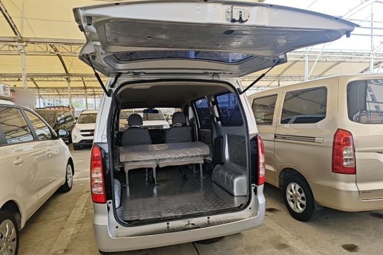Used Wuling Hongguang V 2022 1.5L Jingqu Edition Electric-Assist LAR Trunk