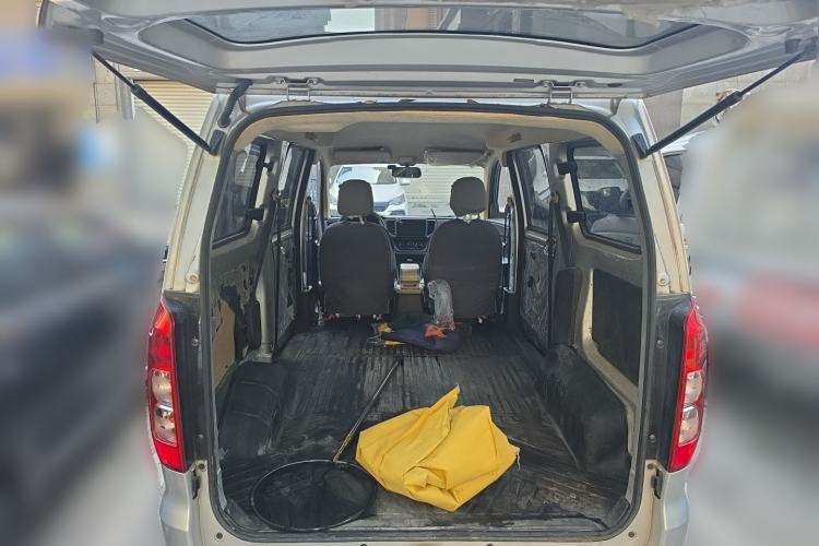Used Wuling Hongguang V 2022 1.5L Jingqu Version Hydraulic Power Steering LAR Trunk