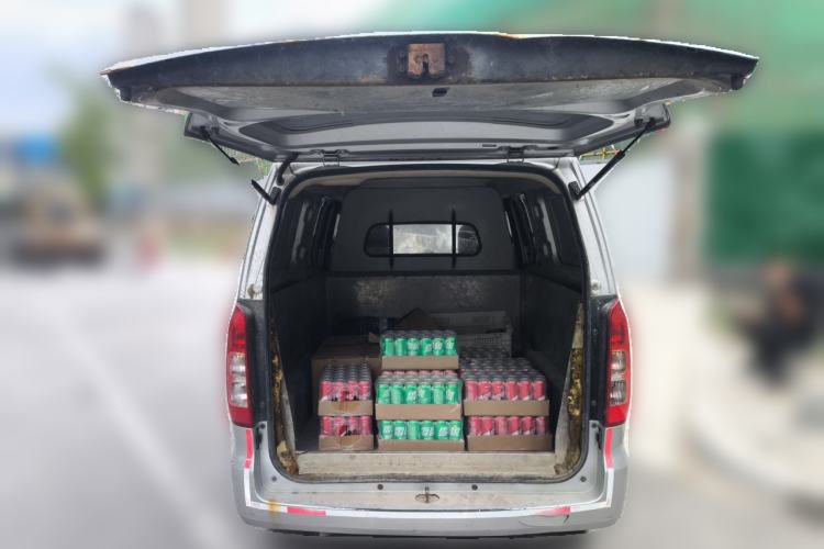 Used Wuling Hongguang V 2022 1.5L Jingqu Edition Enclosed-Window Vehicle with Hydraulic Power Steering LAR Trunk