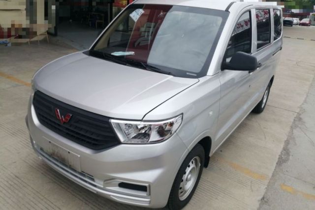 Used Wuling Hongguang V 2022 1.5L Jingqu Version Hydraulic Power Steering LAR