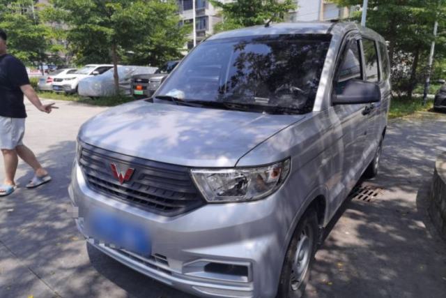 Used Wuling Hongguang V 2022 1.5L Jingqu Edition Electric-Assist LAR