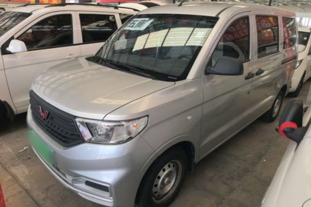 Ojetý Wuling Hongguang V 2022 1.5L Jingqu Edition Electric-Assist LAR