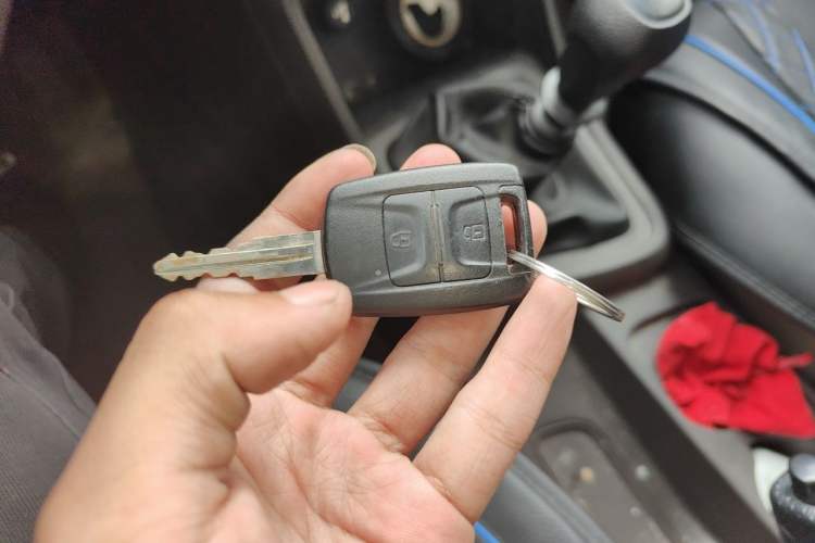 Used Wuling Hongguang V 2022 1.5L Enjoy Edition Electric-Powered LAR Vehicle Key