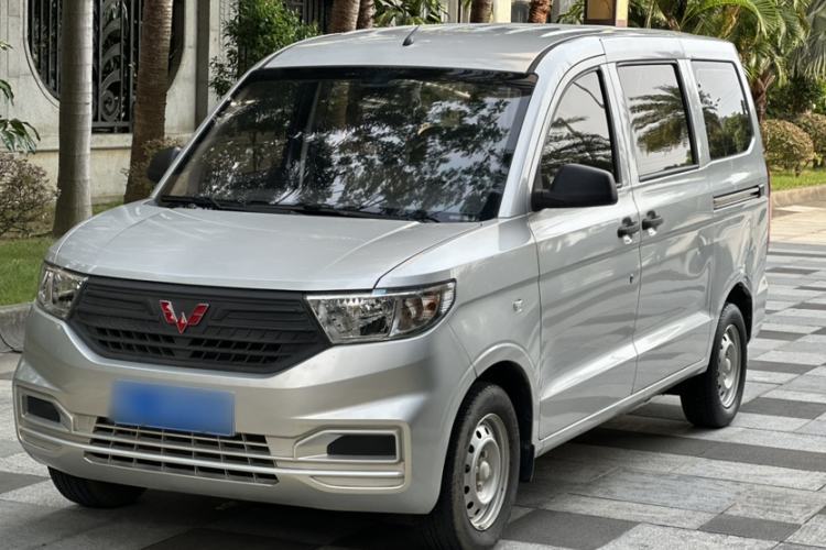Wuling Hongguang V 2022 1.5L Jingqu Version Hydraulic Power Steering LAR с пробегом Guazi used car, China used car export, Used car for sale, Used cars, Cheapest cars for sale