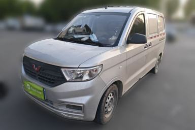 Used Wuling Hongguang V 2022 1.5L Jingqu Edition Enclosed-Window Vehicle with Hydraulic Power Steering LAR