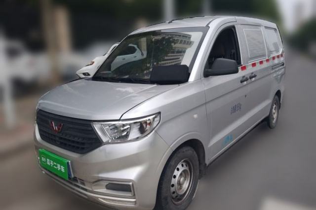 Used Wuling Hongguang V 2022 1.5L Jingqu Edition Enclosed-Window Vehicle with Electric Power Steering LAR
