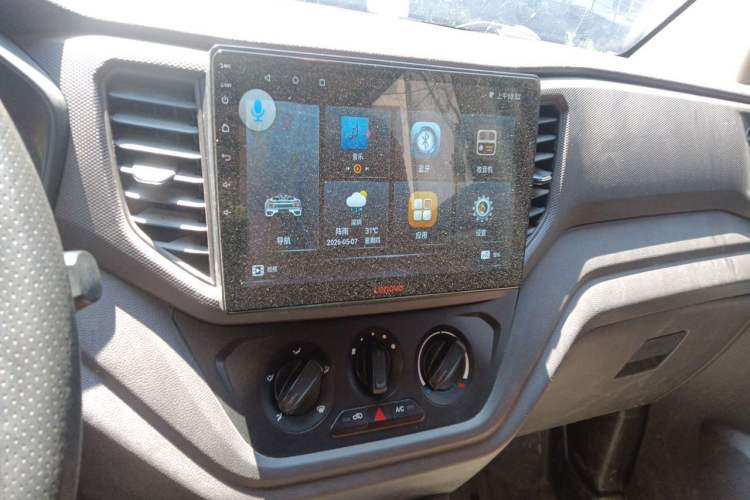 Used Wuling Hongguang V 2022 1.5L Jingqu Version Hydraulic Power Steering LAR Audio And AC Panel