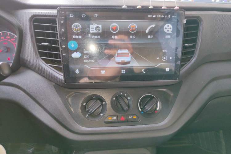 Used Wuling Hongguang V 2022 1.5L Jingqu Edition Electric-Assist LAR Audio And AC Panel