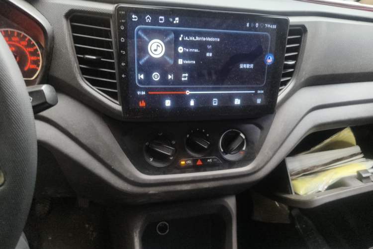 Used Wuling Hongguang V 2022 1.5L Jingqu Version Hydraulic Power Steering LAR Audio And AC Panel