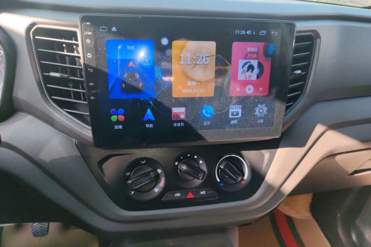 Used Wuling Hongguang V 2022 1.5L Jingqu Edition Electric-Assist LAR Audio And AC Panel