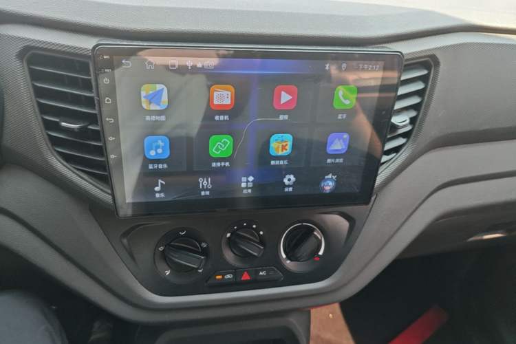 Used Wuling Hongguang V 2022 1.5L Jingqu Edition Electric-Assist LAR Audio And AC Panel