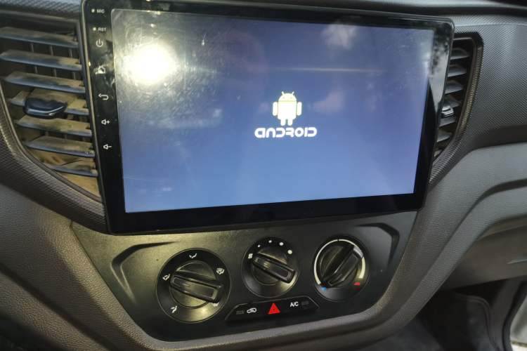 Used Wuling Hongguang V 2022 1.5L Jingqu Version Hydraulic Power Steering LAR Audio And AC Panel