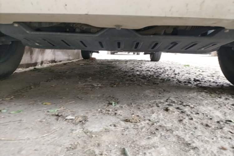 Used Wuling Hongguang V 2022 1.5L Jingqu Edition Electric-Assist LAR Chassis Front