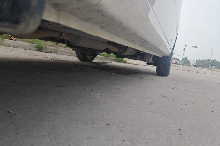 Used Wuling Hongguang V 2022 1.5L Enjoy Edition Electric-Powered LAR Chassis Front Left