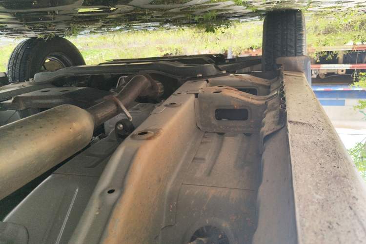 Used Wuling Hongguang V 2022 1.5L Jingqu Version Hydraulic Power Steering LAR Chassis Front Left