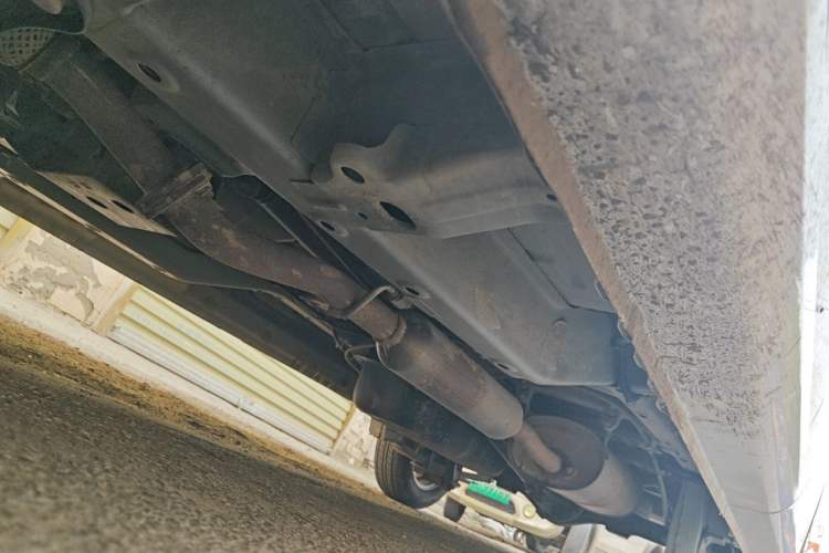 Used Wuling Hongguang V 2022 1.5L Jingqu Version Hydraulic Power Steering LAR Chassis Front Left