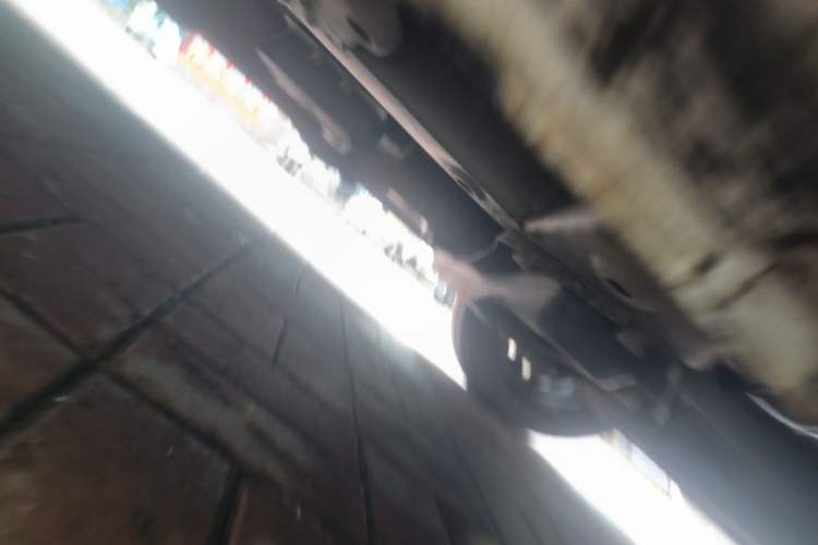Used Wuling Hongguang V 2022 1.5L Jingqu Version Hydraulic Power Steering LAR Chassis Front Right